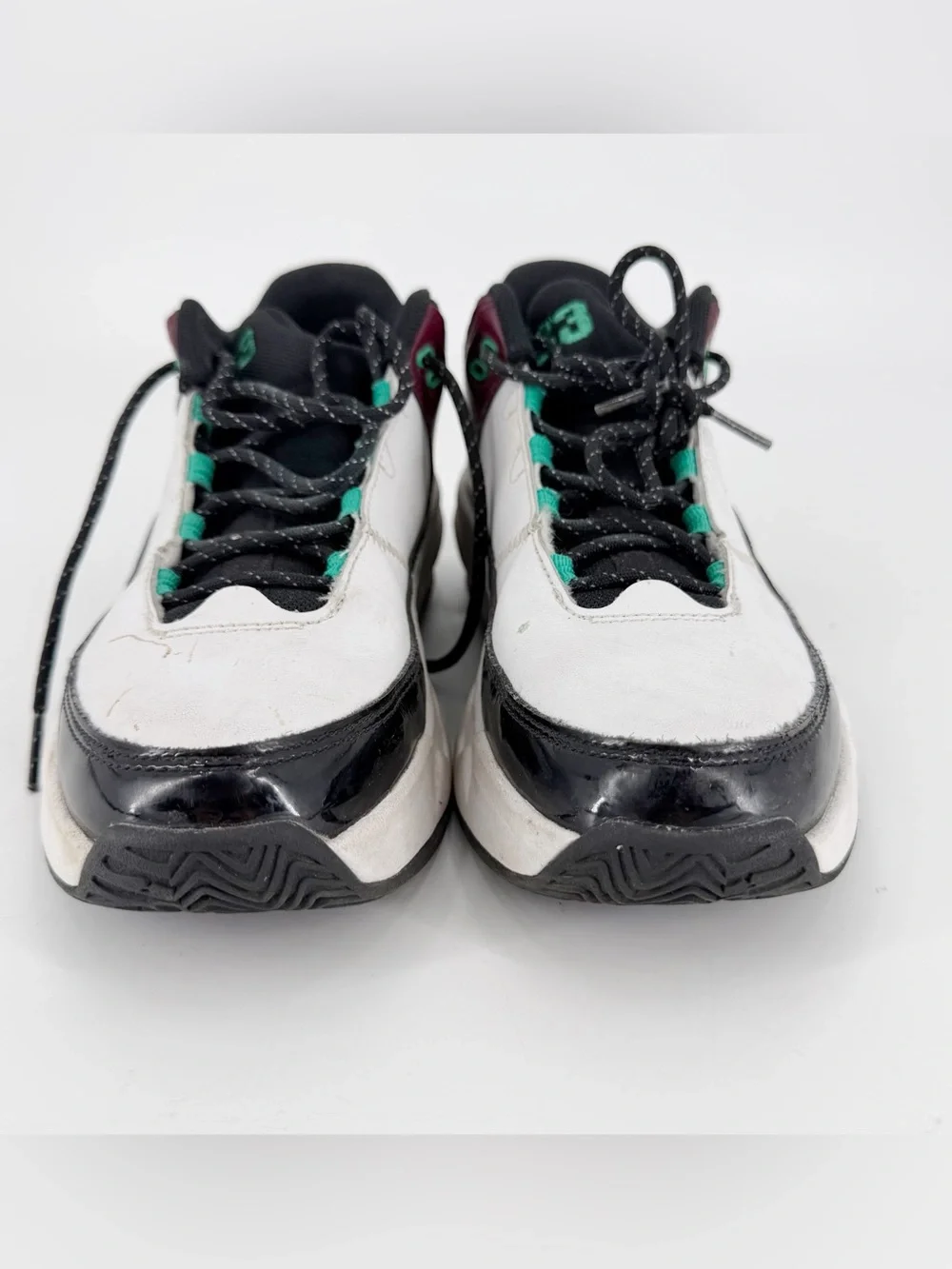 Nike Jordan Kids' Max Aura 3 Basketball Sneakers Size 4.5 Youth